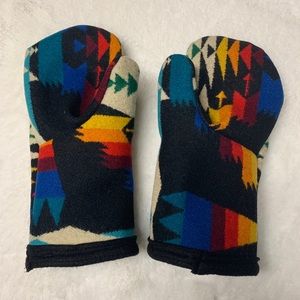 Pendleton mittens with cotton lining